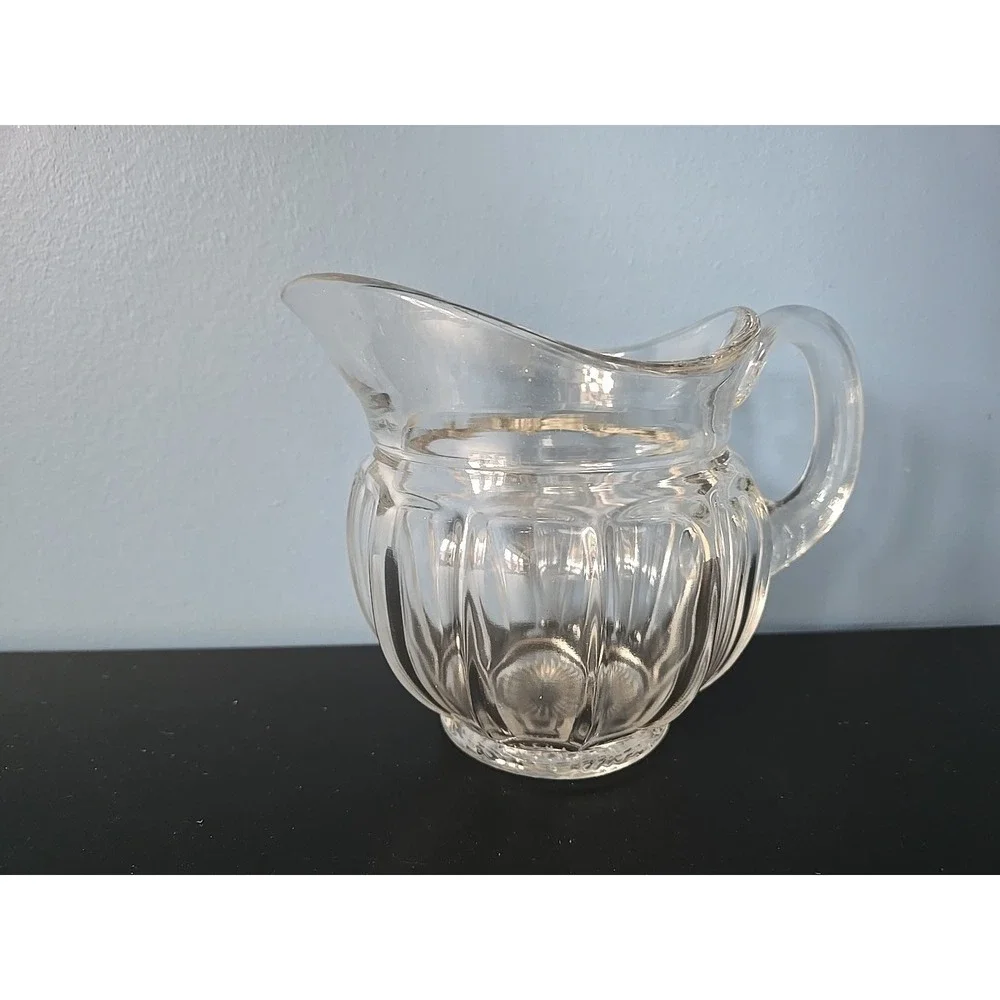 VINTAGE HEISEY‎ COLONY PATTERN SMALL PITCHER  32oz, 5 1/4